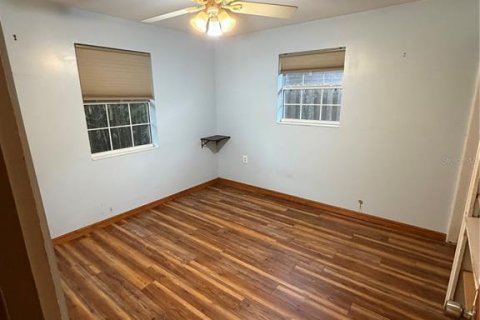 Villa ou maison à vendre à Tavares, Floride: 2 chambres, 84.91 m2 № 2147933 - photo 4