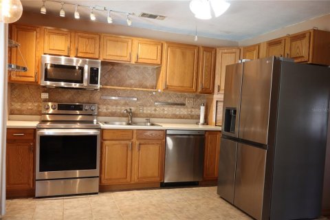Villa ou maison à vendre à Tavares, Floride: 2 chambres, 84.91 m2 № 2147933 - photo 10
