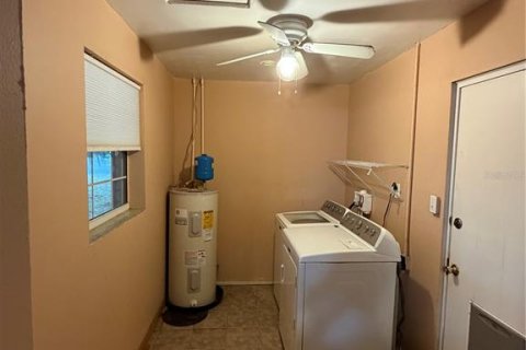 Villa ou maison à vendre à Tavares, Floride: 2 chambres, 84.91 m2 № 2147933 - photo 11