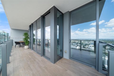 Condo in Miami, Florida, 2 bedrooms  № 2081566 - photo 14