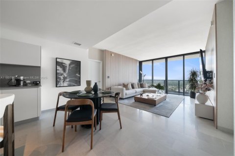 Condo in Miami, Florida, 2 bedrooms  № 2081566 - photo 9