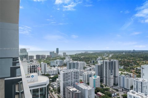Condo in Miami, Florida, 2 bedrooms  № 2081566