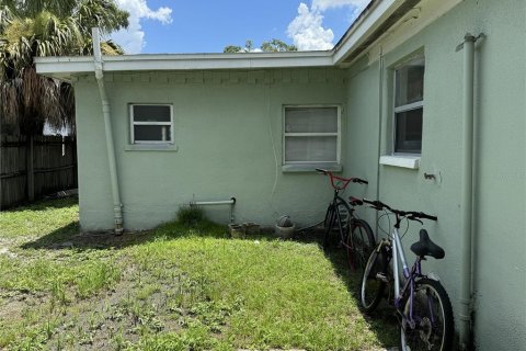 Casa en venta en Tampa, Florida, 4 dormitorios, 115.38 m2 № 2112489 - foto 28