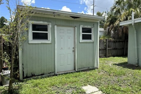 Casa en venta en Tampa, Florida, 4 dormitorios, 115.38 m2 № 2112489 - foto 27