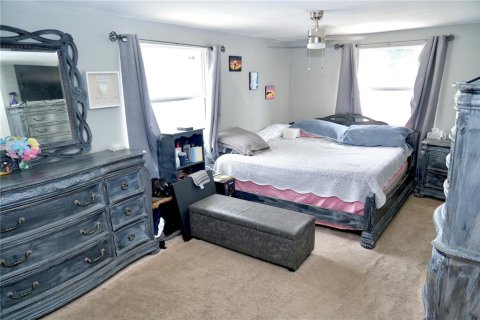 Casa en venta en Tampa, Florida, 4 dormitorios, 115.38 m2 № 2112489 - foto 13
