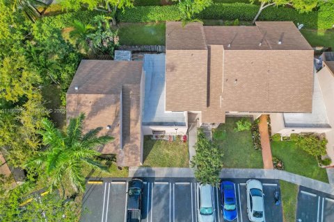 Townhouse in Cooper City, Florida 3 bedrooms, 123 sq.m. № 2027853 - photo 20