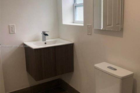 Снять в аренду виллу или дом в Майами, Флорида 3 спальни, 128.76м2, № 2005594 - фото 10