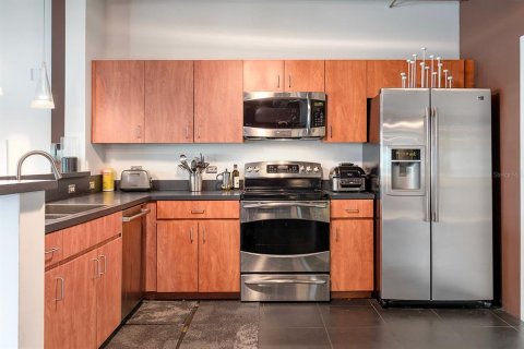 Condo in Orlando, Florida, 1 bedroom  № 1787713 - photo 8