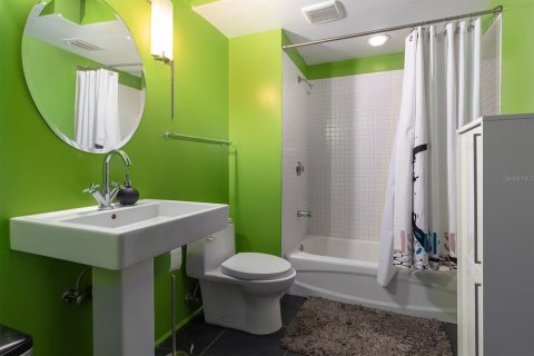 Condo in Orlando, Florida, 1 bedroom  № 1787713 - photo 17