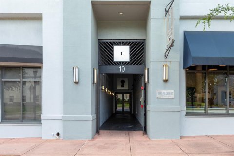Condo in Orlando, Florida, 1 bedroom  № 1787713 - photo 4