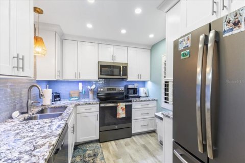 Condominio en venta en New Smyrna Beach, Florida, 2 dormitorios, 87.7 m2 № 1555184 - foto 8