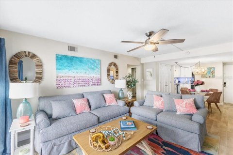 Condominio en venta en New Smyrna Beach, Florida, 2 dormitorios, 87.7 m2 № 1555184 - foto 4