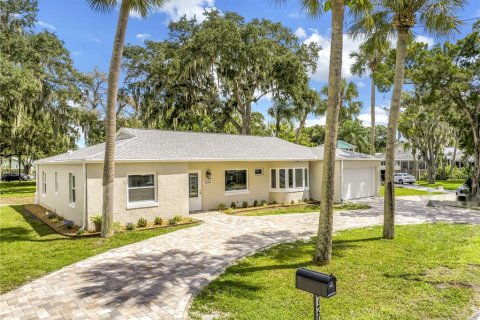 Villa ou maison à New Port Richey, Floride 3 chambres, 161.65 m2 № 2389075