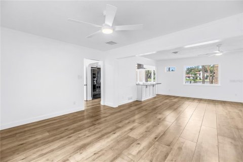 Villa ou maison à vendre à New Port Richey, Floride: 3 chambres, 161.65 m2 № 2389075 - photo 16