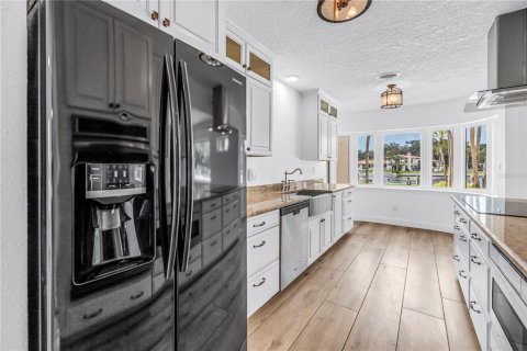 Villa ou maison à vendre à New Port Richey, Floride: 3 chambres, 161.65 m2 № 2389075 - photo 24