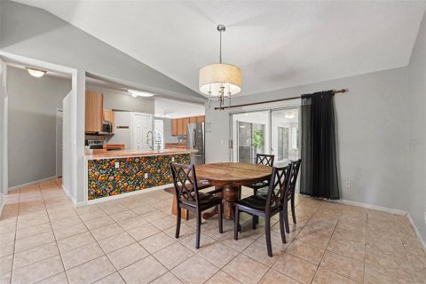 Casa en venta en Kissimmee, Florida, 3 dormitorios, 162.11 m2 № 2383674 - foto 6