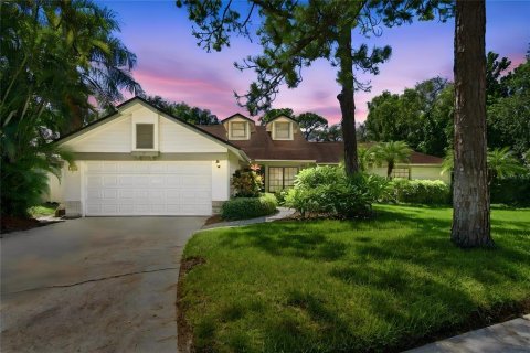 House in Clearwater, Florida 4 bedrooms, 178.09 sq.m. № 2360930