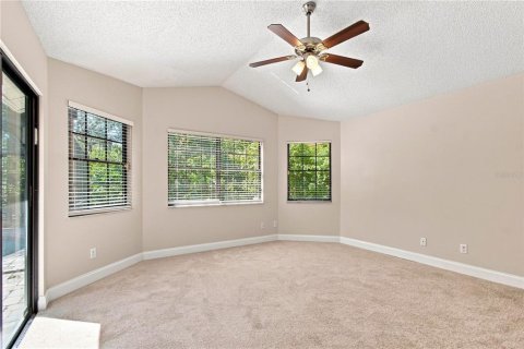 House in Clearwater, Florida 4 bedrooms, 178.09 sq.m. № 2360930 - photo 30
