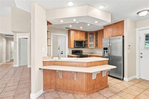 House in Clearwater, Florida 4 bedrooms, 178.09 sq.m. № 2360930 - photo 21