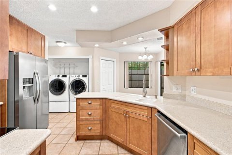 House in Clearwater, Florida 4 bedrooms, 178.09 sq.m. № 2360930 - photo 26