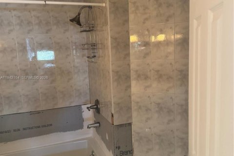 Condominio en venta en Miami, Florida, 2 dormitorios, 92.9 m2 № 2000371 - foto 19