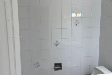 Condominio en venta en Miami, Florida, 2 dormitorios, 92.9 m2 № 2000371 - foto 20