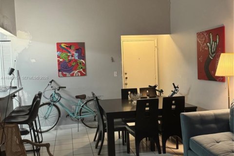 Condominio en venta en Miami, Florida, 2 dormitorios, 92.9 m2 № 2000371 - foto 5