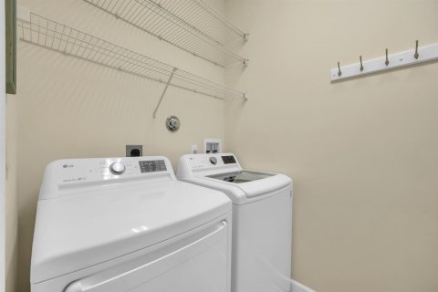 Adosado en venta en Port St. Lucie, Florida, 3 dormitorios, 205.59 m2 № 2078320 - foto 28