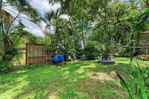 House in Venice, Florida 3 bedrooms, 115.38 sq.m. № 1913659 - photo 26