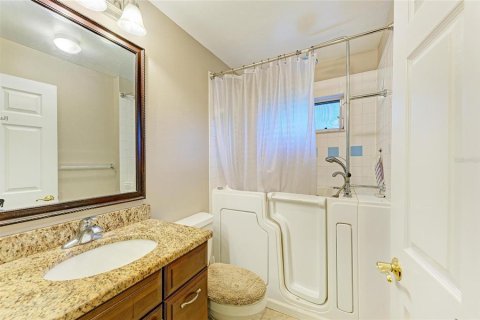 House in Venice, Florida 3 bedrooms, 115.38 sq.m. № 1913659 - photo 18