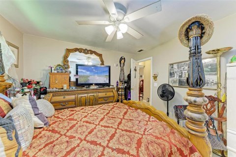 House in Venice, Florida 3 bedrooms, 115.38 sq.m. № 1913659 - photo 13