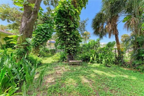 House in Venice, Florida 3 bedrooms, 115.38 sq.m. № 1913659 - photo 25