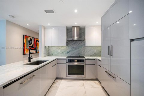 Condominio en venta en Miami Beach, Florida, 1 dormitorio, 67.17 m2 № 1868776 - foto 14