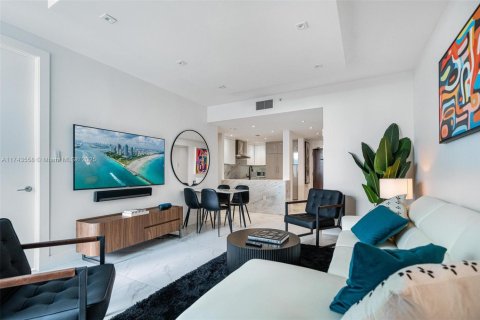 Condominio en venta en Miami Beach, Florida, 1 dormitorio, 67.17 m2 № 1868776 - foto 3