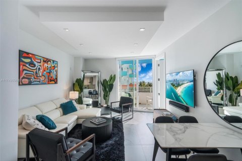 Condominio en venta en Miami Beach, Florida, 1 dormitorio, 67.17 m2 № 1868776 - foto 11