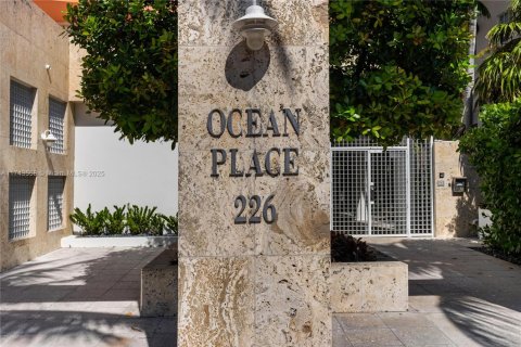 Condominio en venta en Miami Beach, Florida, 1 dormitorio, 67.17 m2 № 1868776 - foto 23