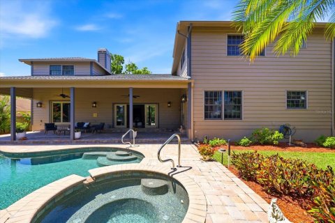 House in Clearwater, Florida 4 bedrooms, 415.37 sq.m. № 2224362 - photo 22