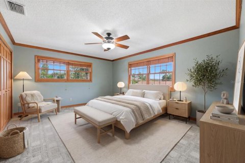 House in Clearwater, Florida 4 bedrooms, 415.37 sq.m. № 2224362 - photo 17