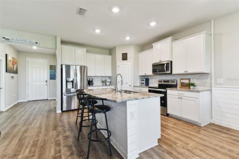 House in Parrish, Florida 4 bedrooms, 255.76 sq.m. № 1583144 - photo 19