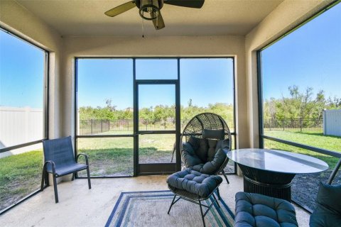 House in Parrish, Florida 4 bedrooms, 255.76 sq.m. № 1583144 - photo 28
