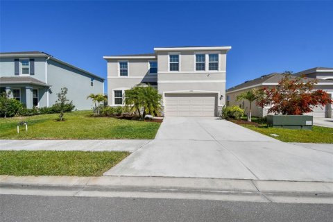 House in Parrish, Florida 4 bedrooms, 255.76 sq.m. № 1583144 - photo 2