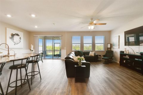 House in Parrish, Florida 4 bedrooms, 255.76 sq.m. № 1583144 - photo 27