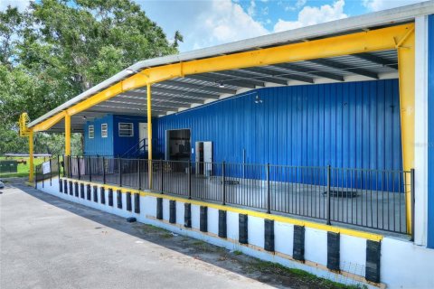Commercial property in Plant City, Florida № 1885368 - photo 9