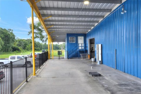 Commercial property in Plant City, Florida № 1885368 - photo 11