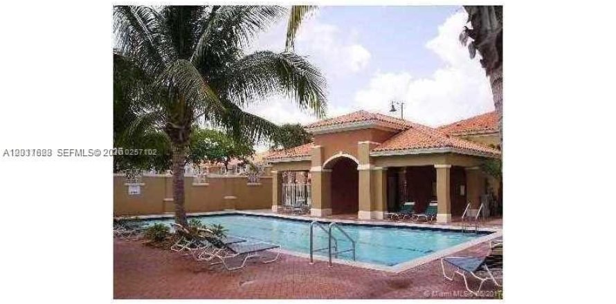 Condo in Doral, Florida, 3 bedrooms  № 2075295