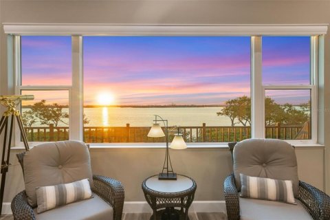 House in Englewood, Florida 3 bedrooms, 248.51 sq.m. № 1523785 - photo 7