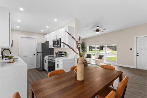 Casa en venta en Orlando, Florida, 3 dormitorios, 105.82 m2 № 1911148 - foto 7