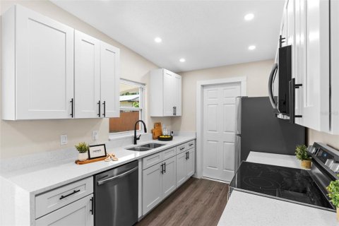 Casa en venta en Orlando, Florida, 3 dormitorios, 105.82 m2 № 1911148 - foto 5
