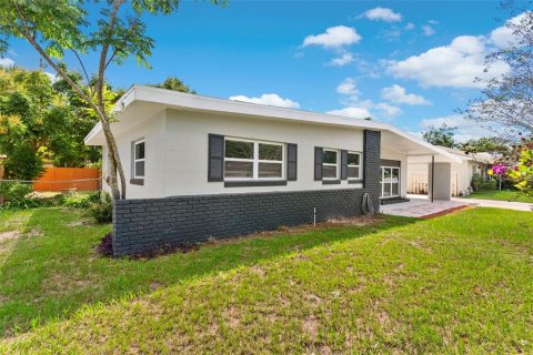 Casa en venta en Orlando, Florida, 3 dormitorios, 105.82 m2 № 1911148 - foto 2
