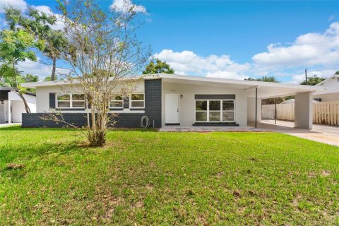 Casa en venta en Orlando, Florida, 3 dormitorios, 105.82 m2 № 1911148 - foto 1